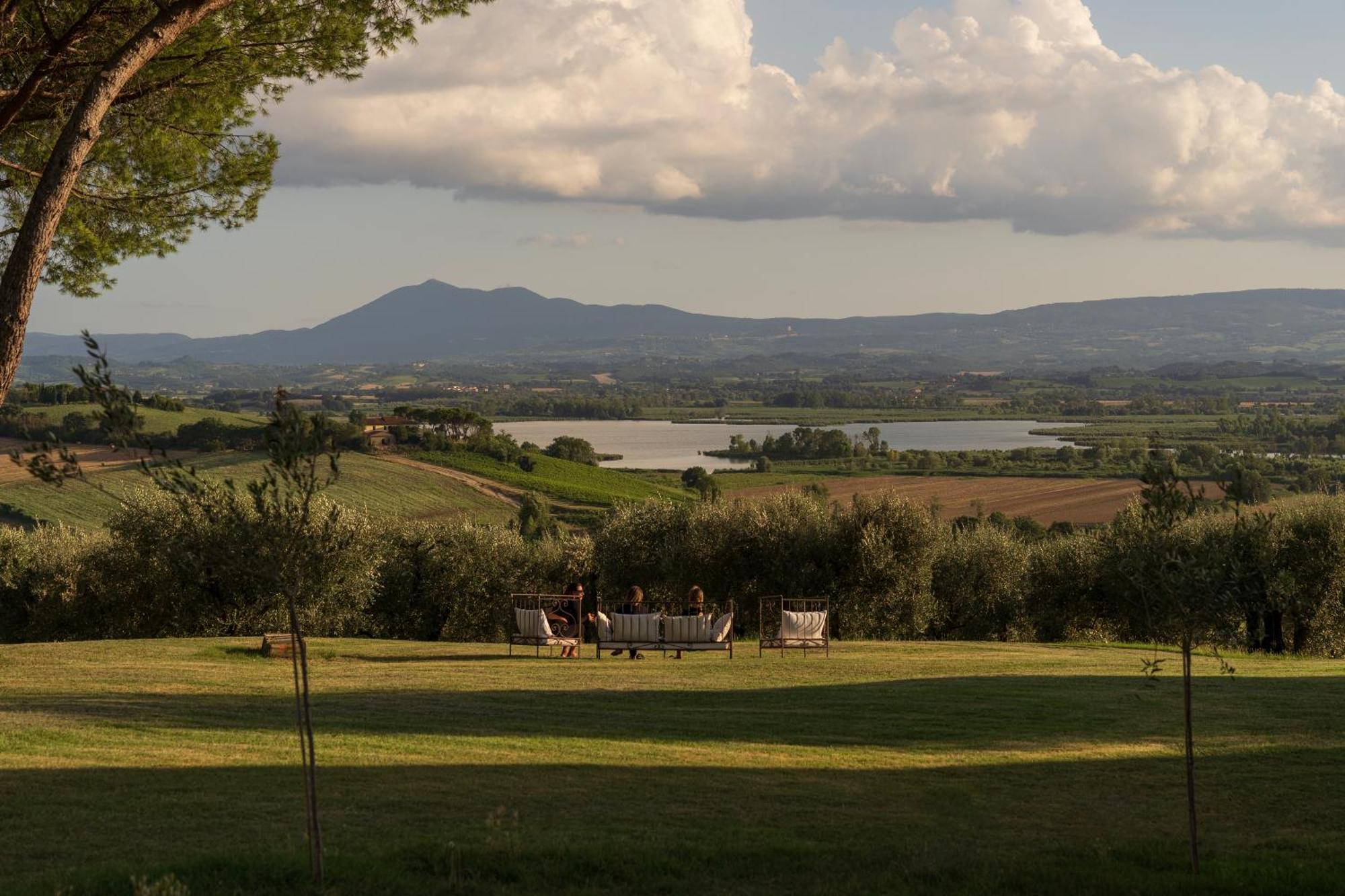 Villa Cozzano Pozzuolo Exterior photo